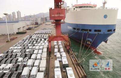 连云港:海关"直装直提 实现车船直连"货物装船"零等待"